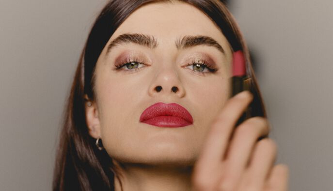 Zoë Taylor’s secret to matte lips